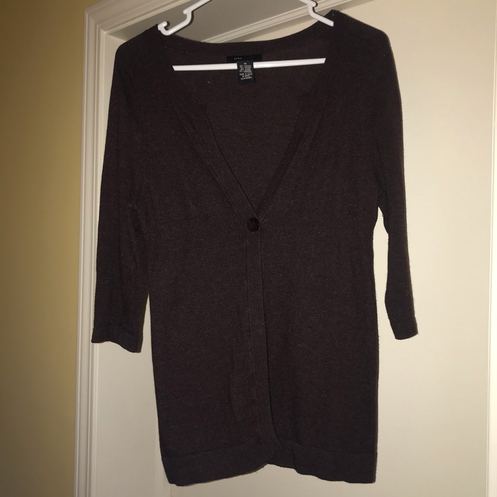 Bcbg One Button Fitted Sweater With Open Bottom - image 1